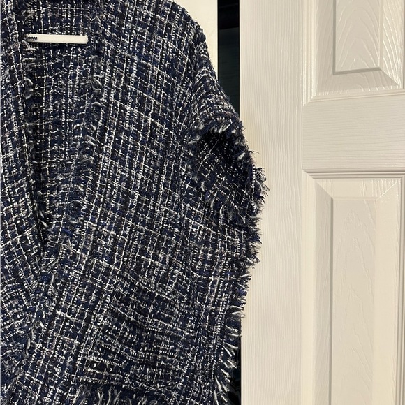 Cape Poncho Black & White!! - Picture 9 of 12